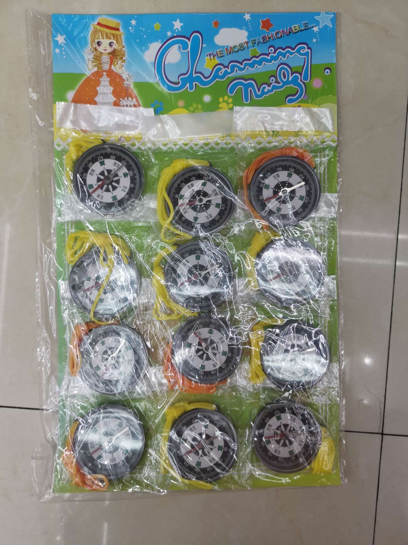 大号指南针，6元/卡，12个/卡，160卡/箱，此价格为一箱的价格