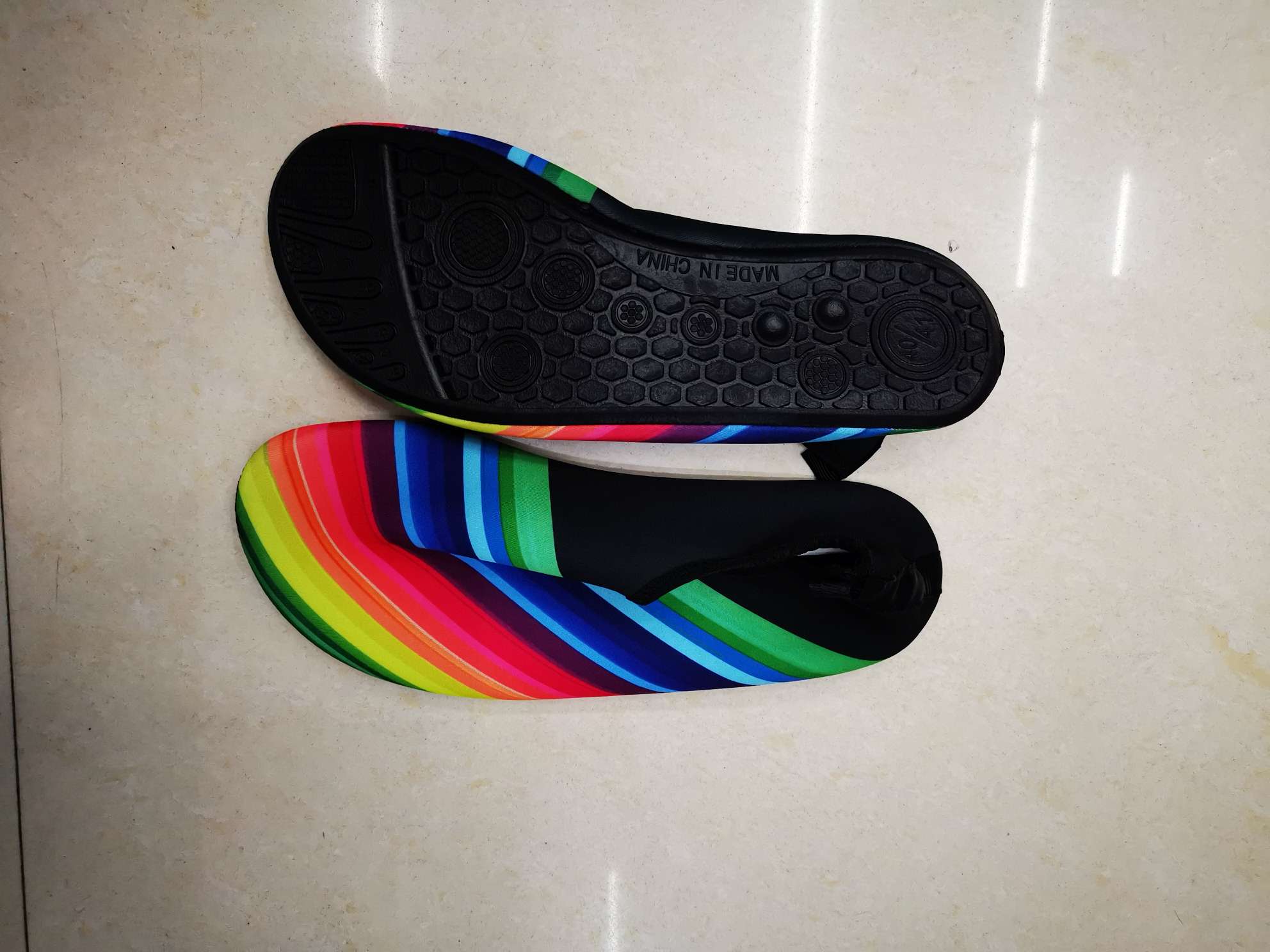 潜水鞋01产品图