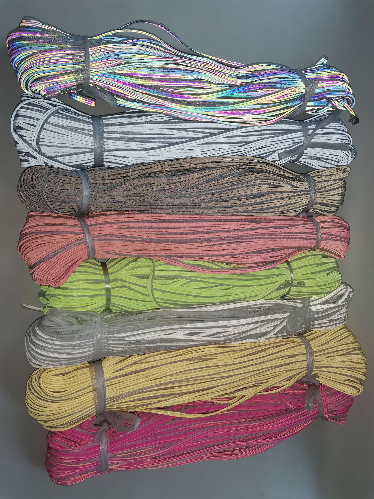 Colored reflective edge wrapping, reflective materials, reflective edge wrapping tape, edge wrapping accessories, and reflective edge wrapping tape Specification image