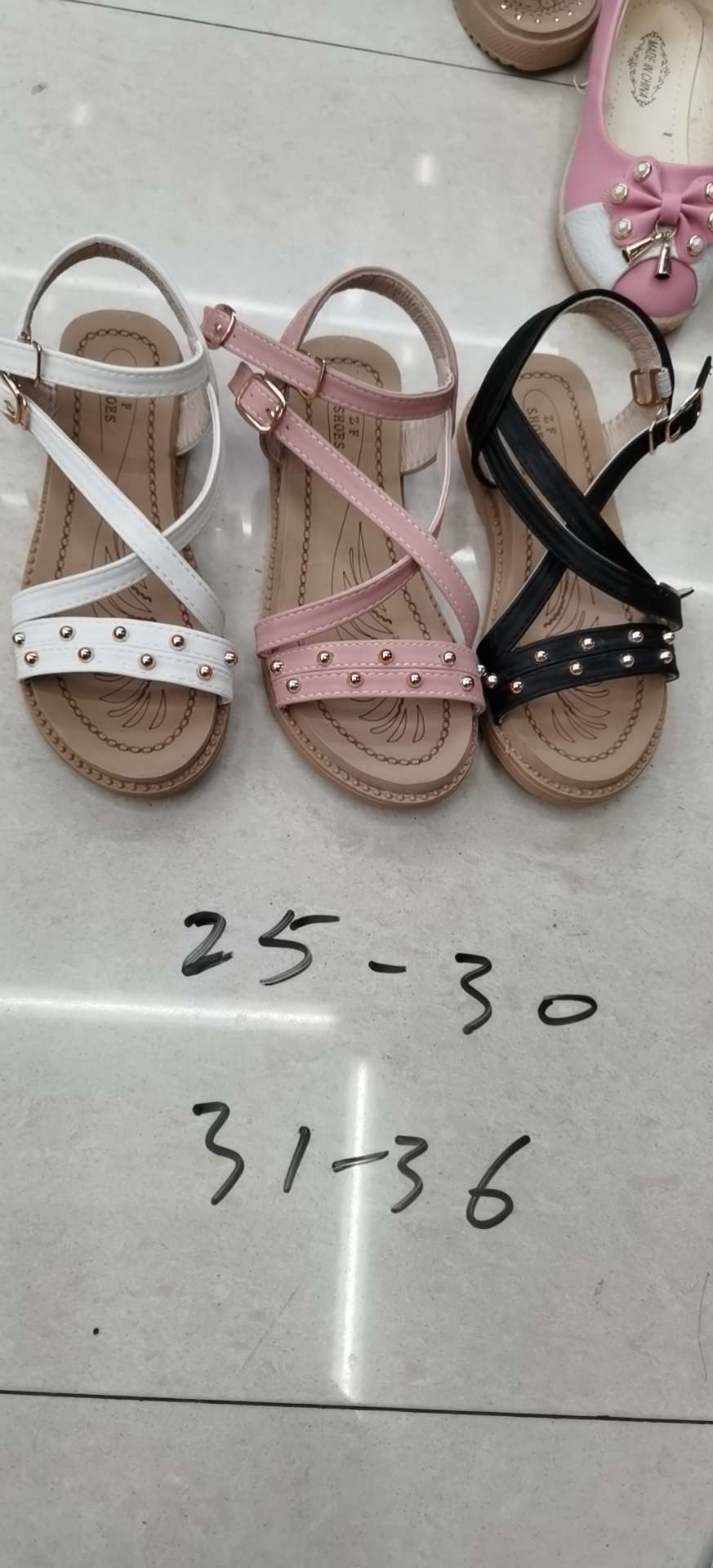 2023春款儿童学生表演韩版女童蝴蝶结女童凉鞋韩版真皮内里休闲礼仪鞋图