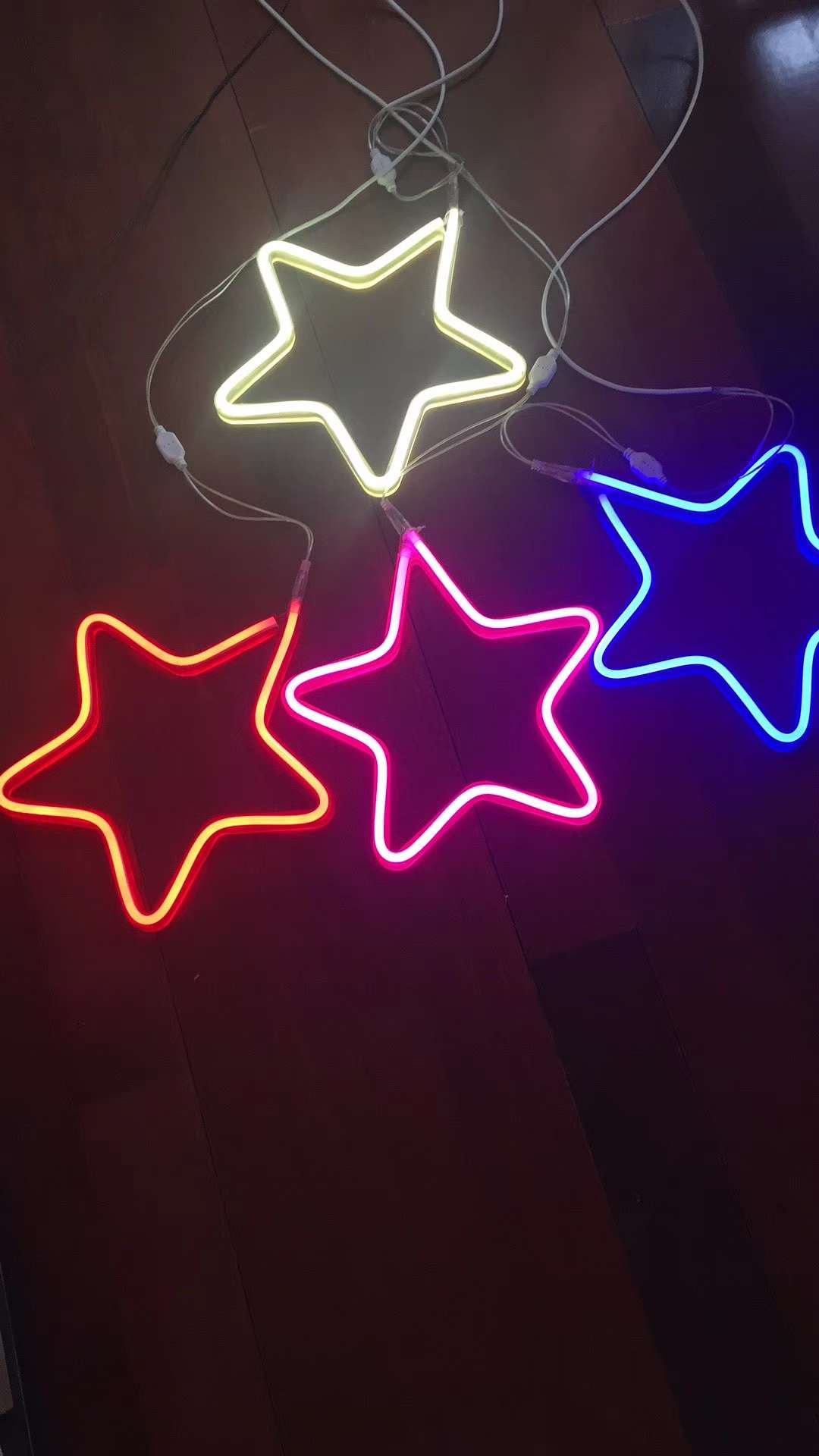 A small five-star light strip