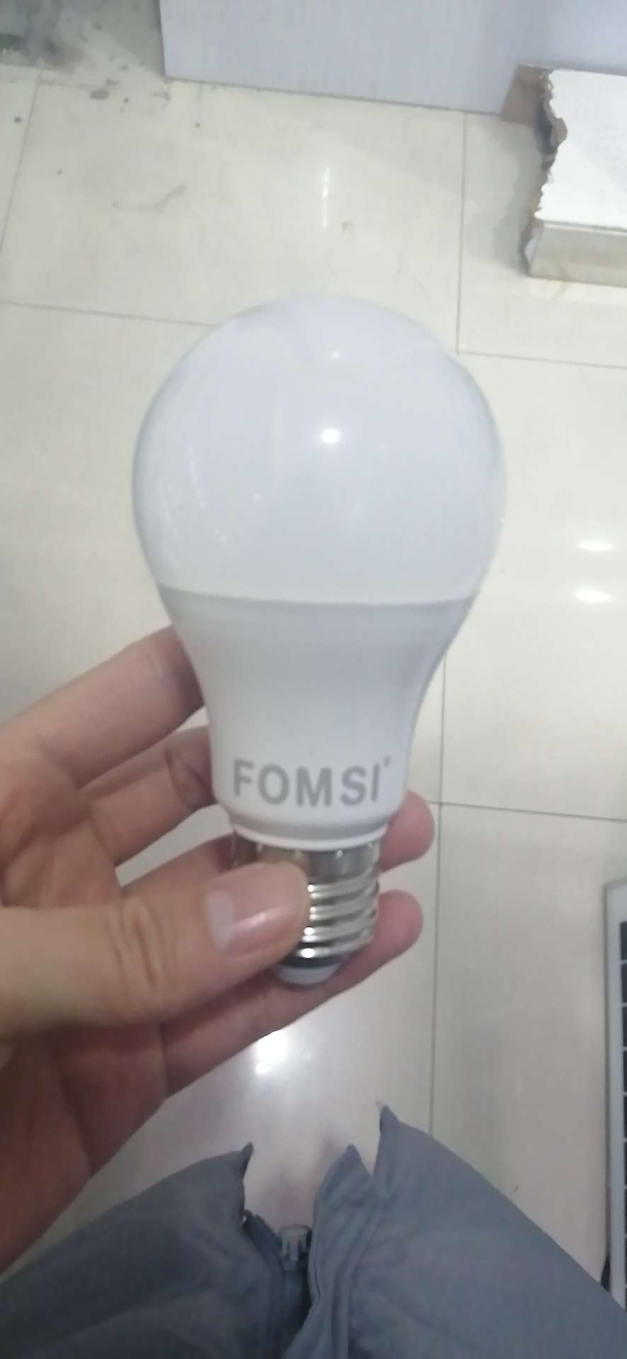 FOMSI A60D E27 7W led bulb thumbnail