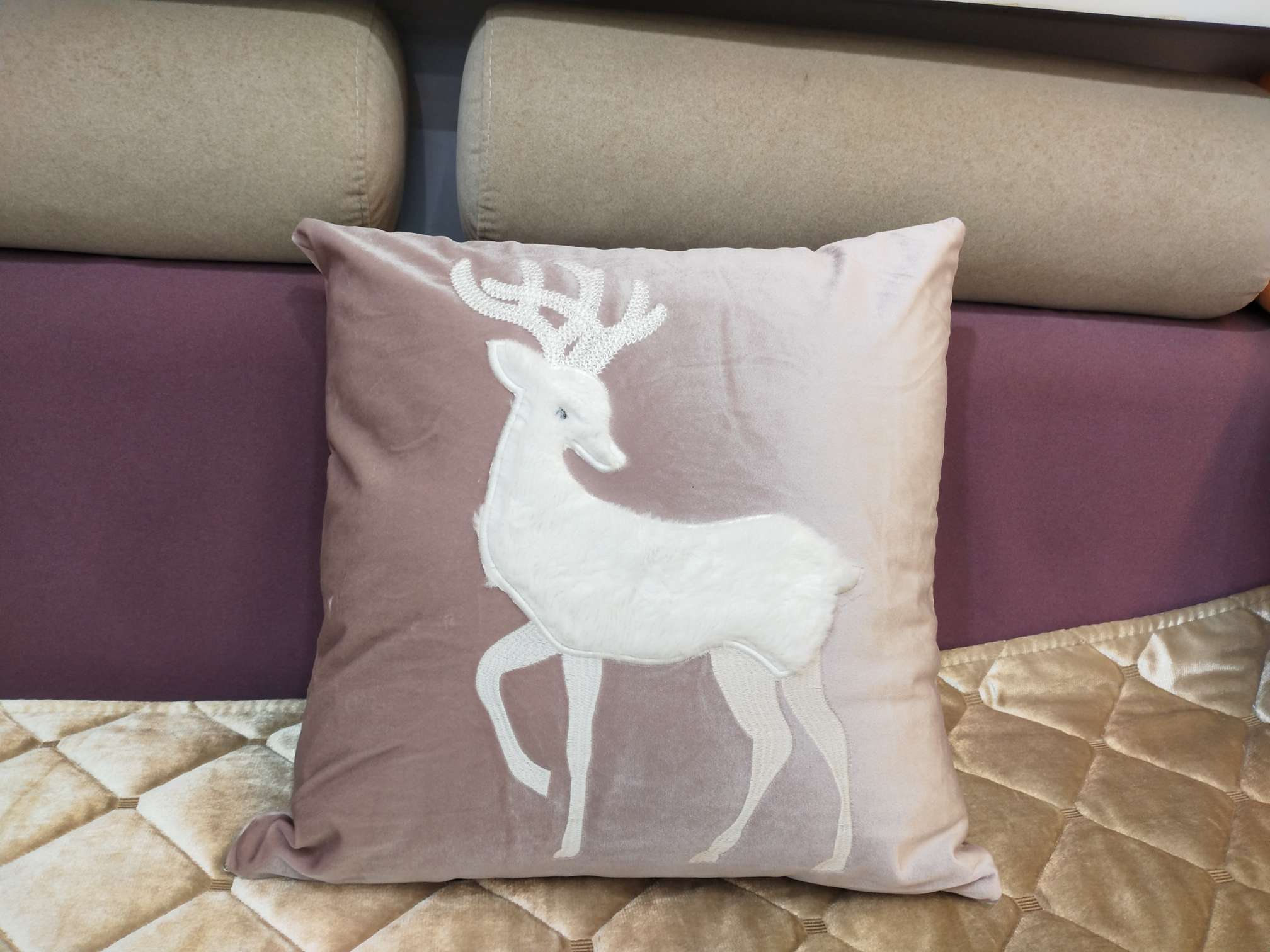 Nordic ins throw pillows, car sofa cushions, bay window cartoon rabbit and deer embroidered backrests undefined