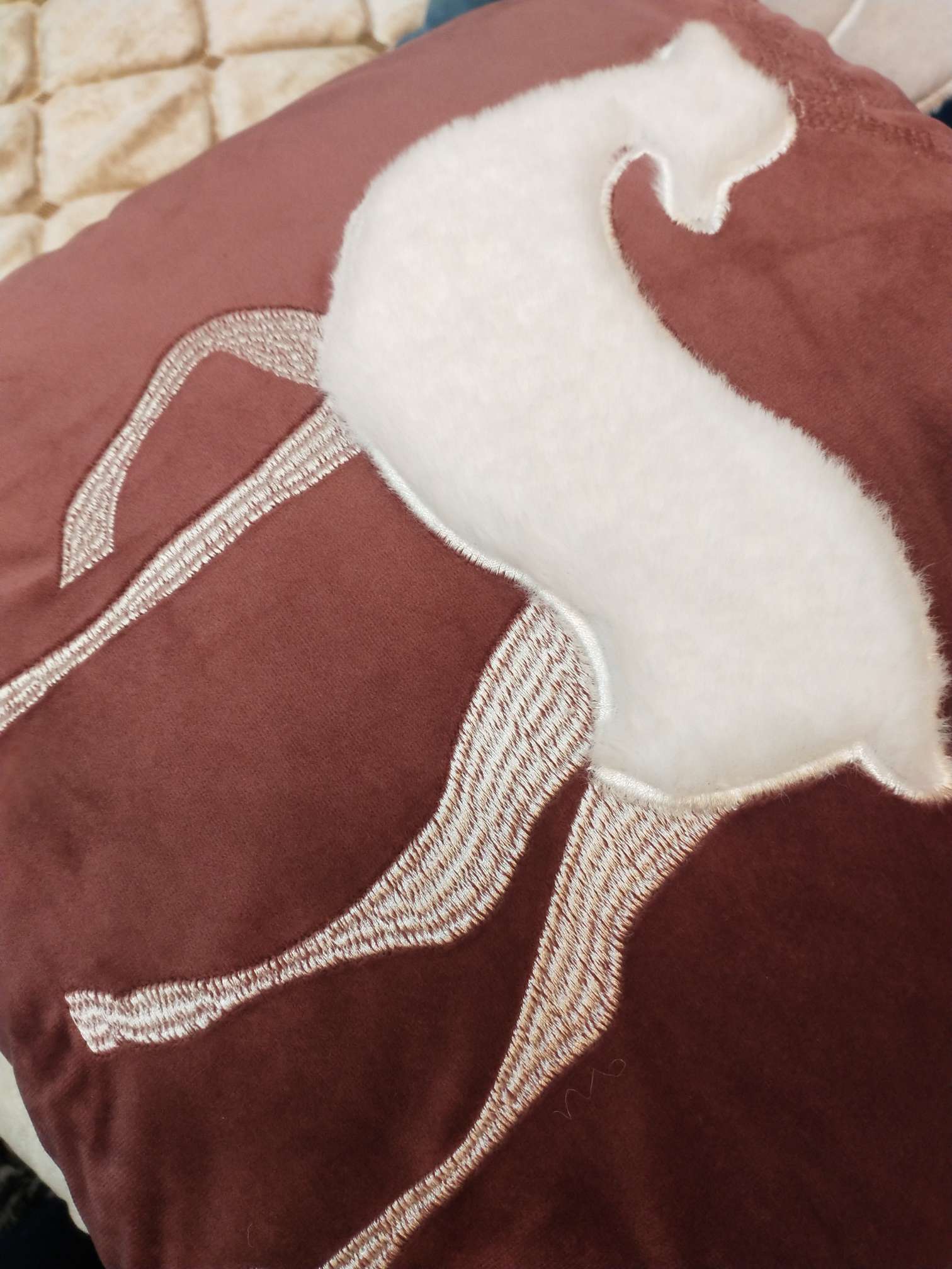 Nordic ins throw pillows, car sofa cushions, bay window cartoon rabbit and deer embroidered backrests undefined