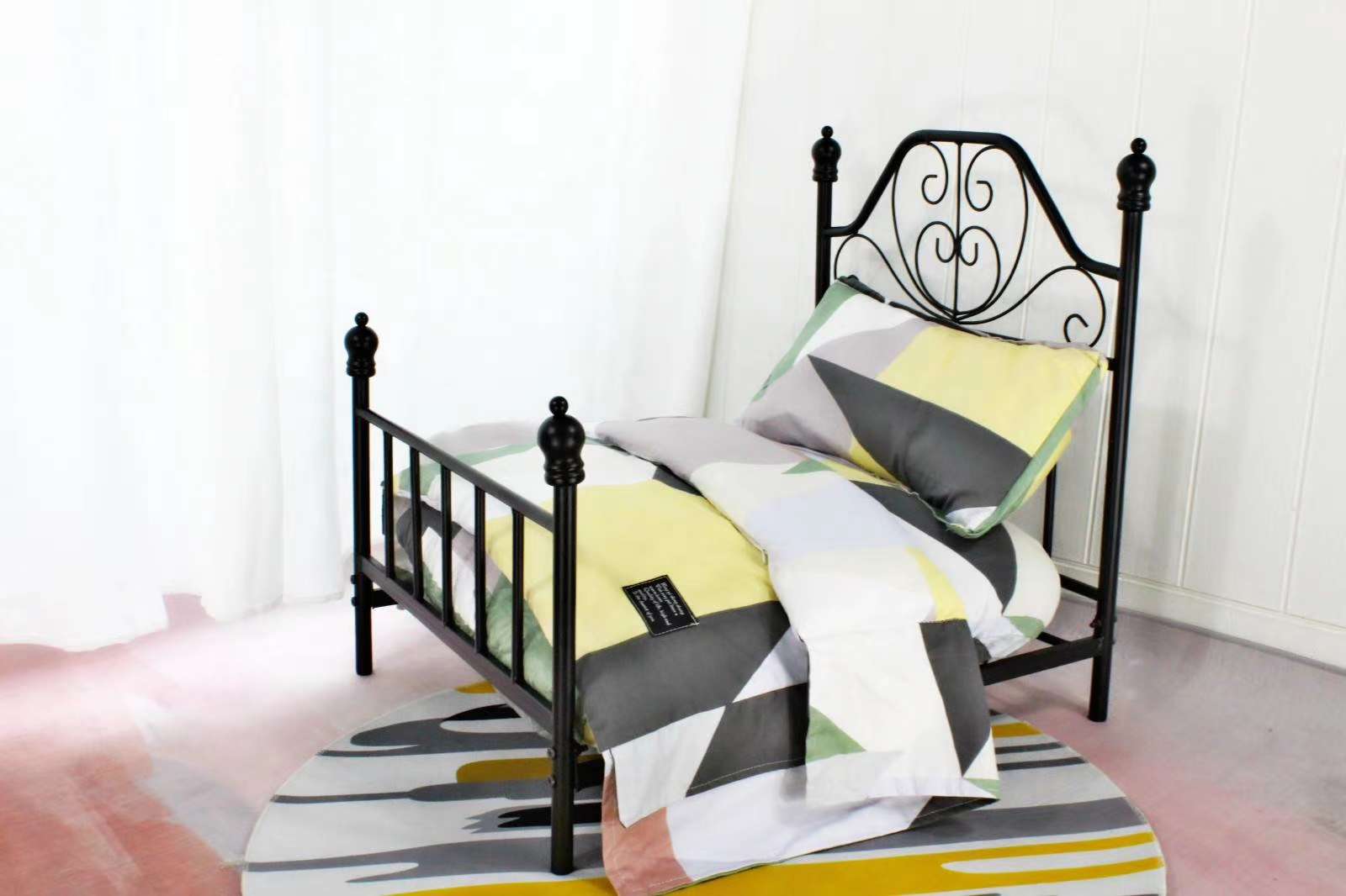 铁艺宠物床架/宠物床品垫子/狗狗床品垫子产品图