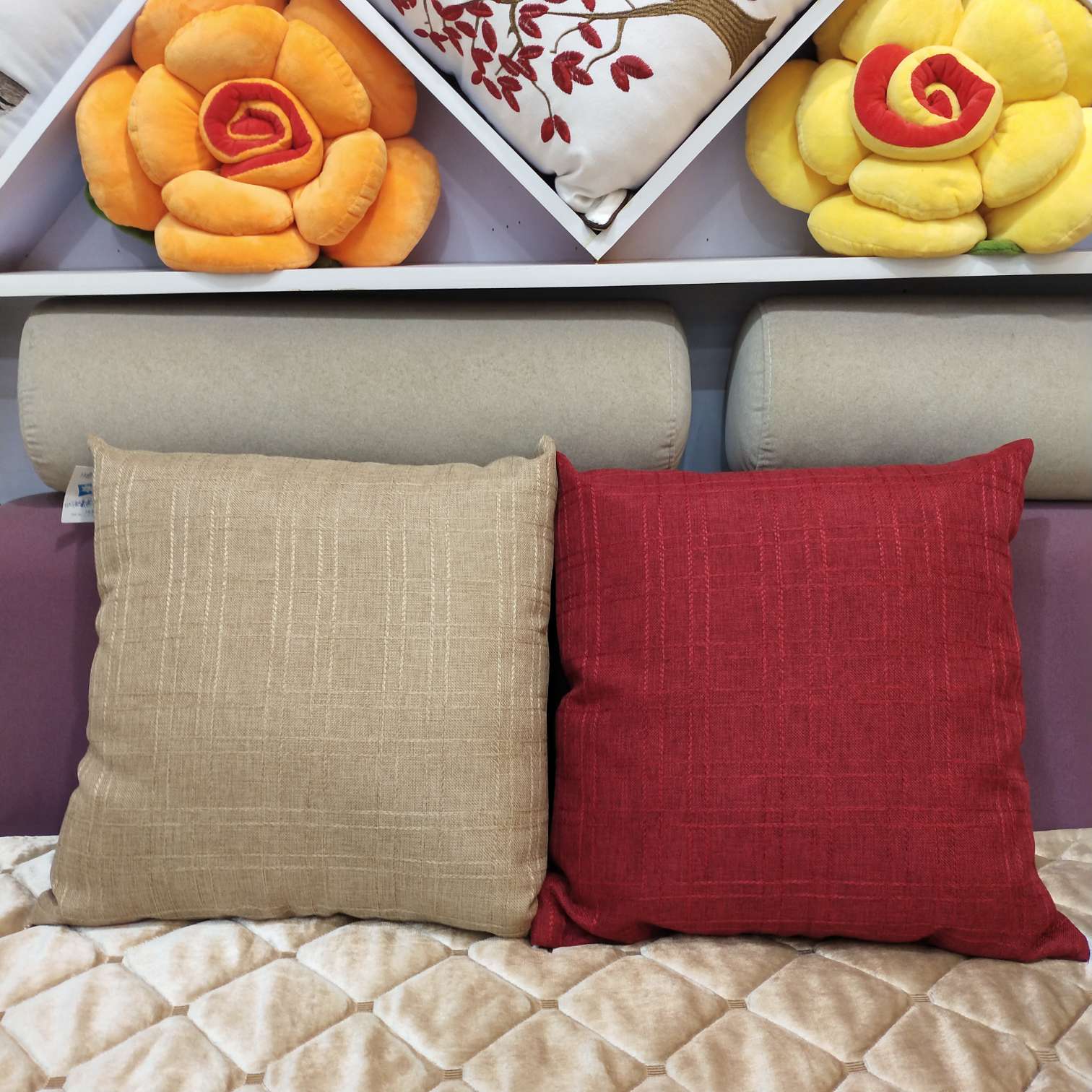 素色简约现在办公室沙发靠垫汽车靠枕纯色家用客厅靠背白底实物图