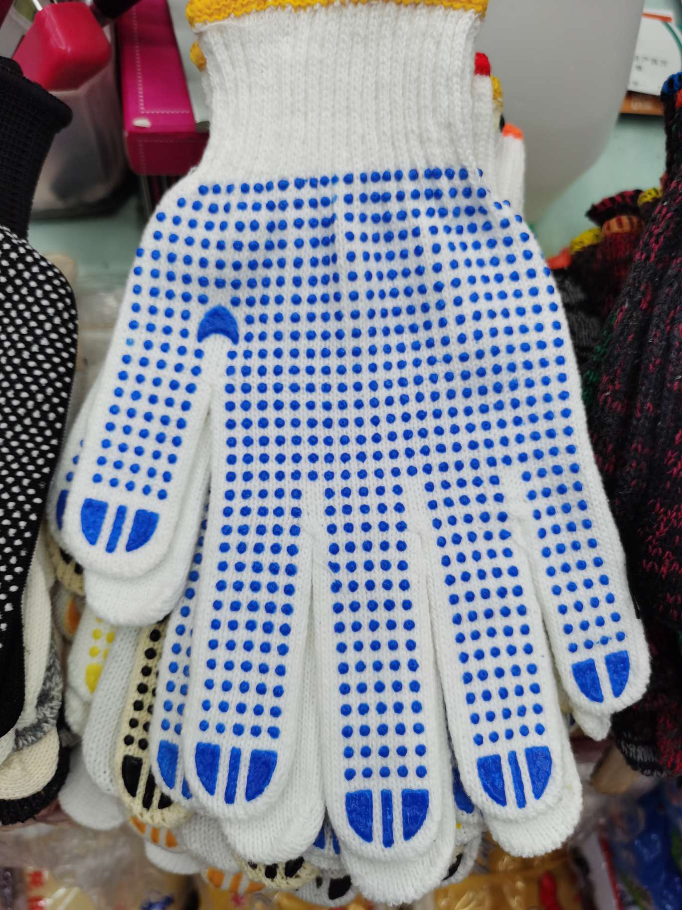 Plastic gloves Cotton gloves Protective gloves