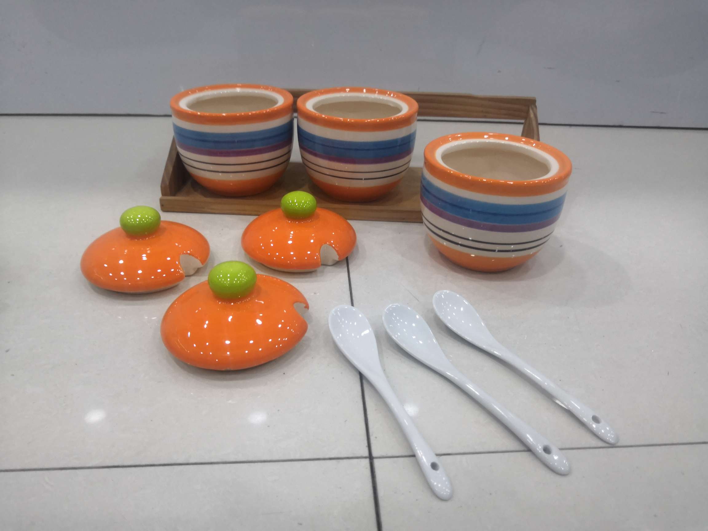 Dingmei Ceramic Set three-seasoning jars, new season models, factory direct sale, in stock direct sale Application Scenario
