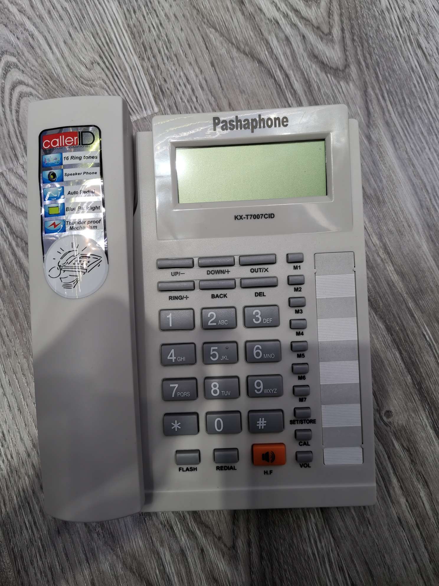 7007 English telephone thumbnail