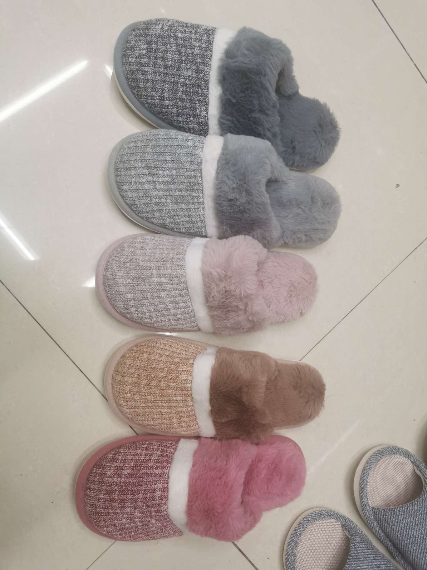 Winter 2020 woolen slippers