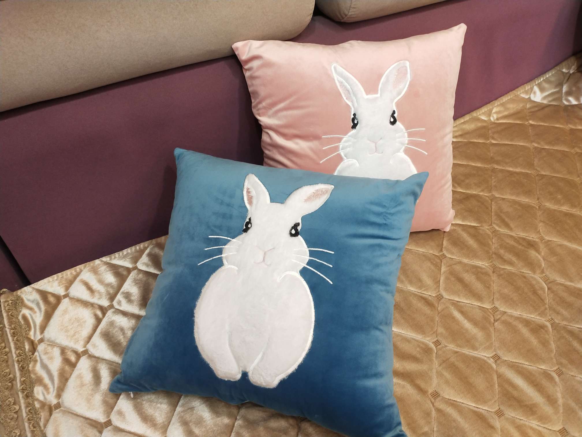 Nordic ins throw pillows, car sofa cushions, bay window cartoon rabbit and deer embroidered backrests Application Scenario