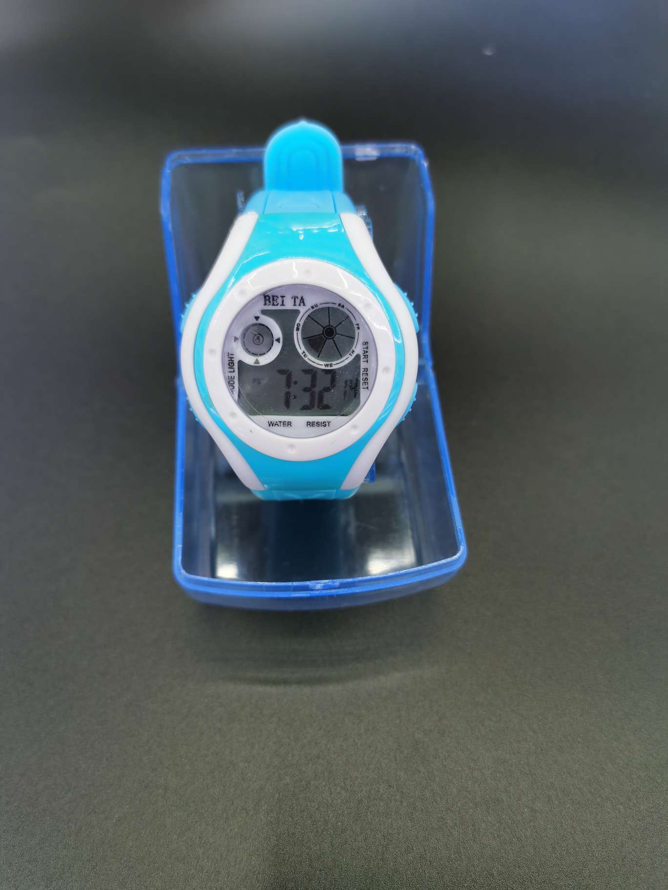 直销电子表，学生手表，礼品表，七彩灯手表，女孩表。小孩手表细节图