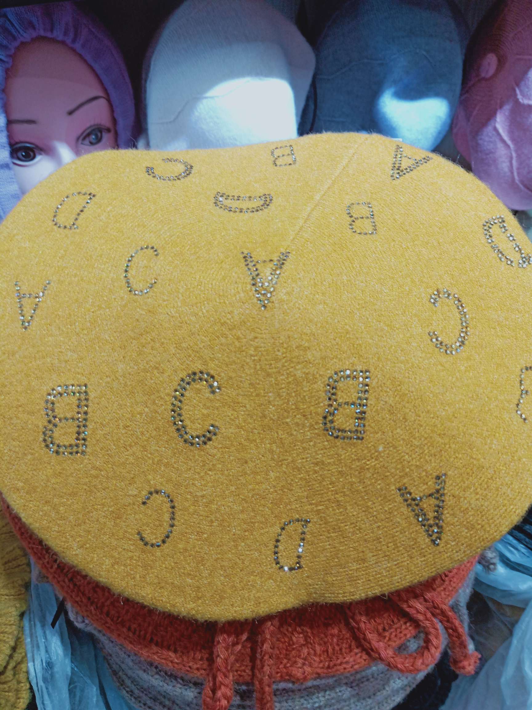 Cashmere warm ironed brick berets thumbnail
