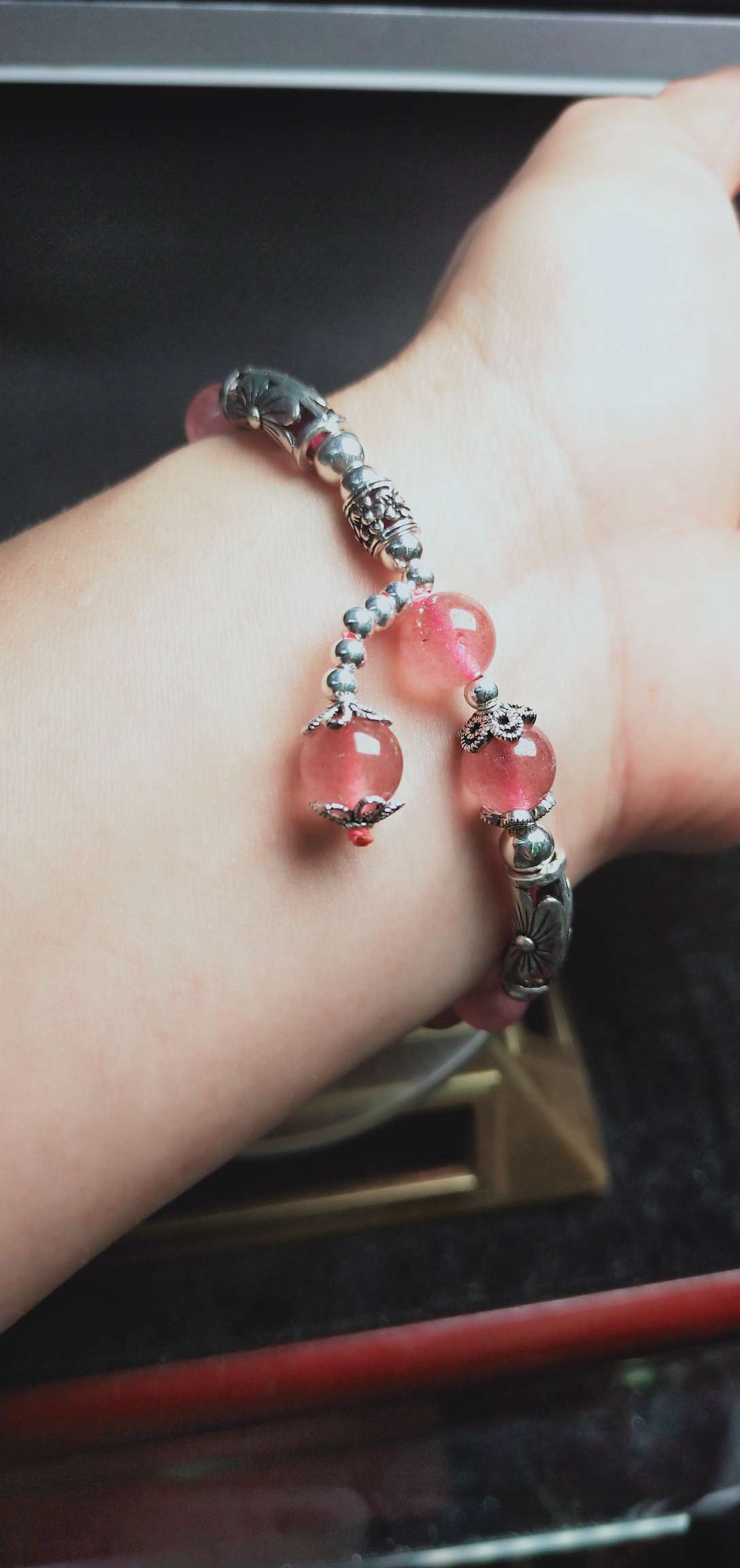 Strawberry crystal with pure silver bracelet details Picture