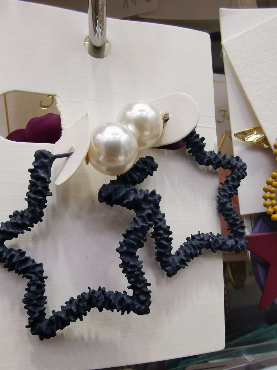 Five-pointed star stud earrings thumbnail