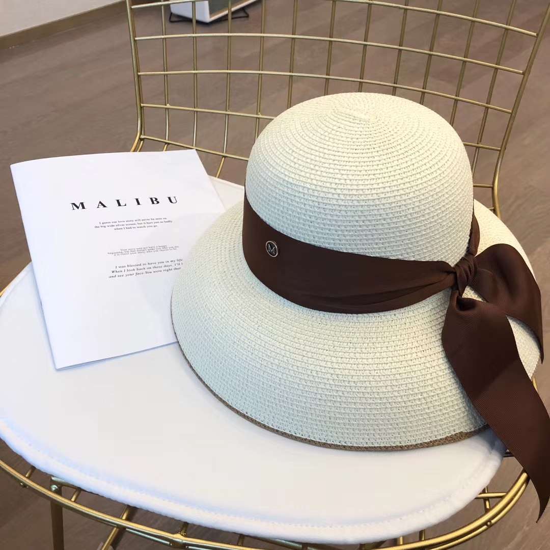 A chanel-style straw hat Specification image