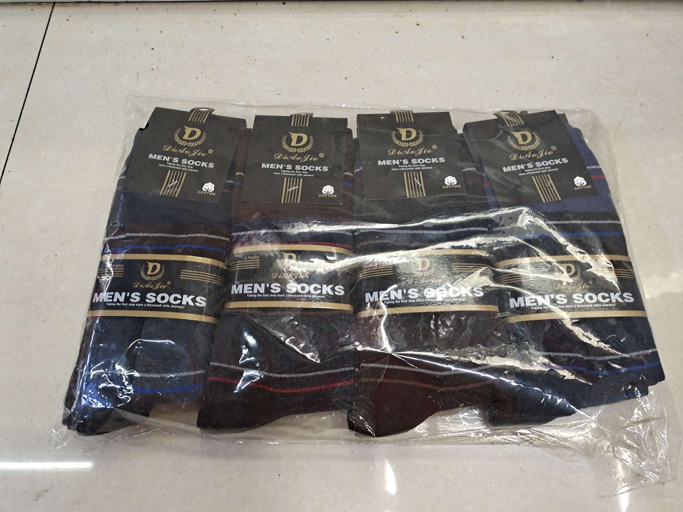 氨纶彩条男袜产品图