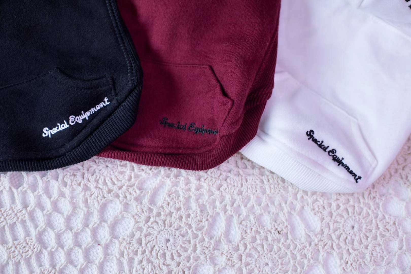 秋冬穿搭推荐款，魔术贴设计，穿脱方便，正经原单货，赶紧提前准备换季的衣服啦白底实物图