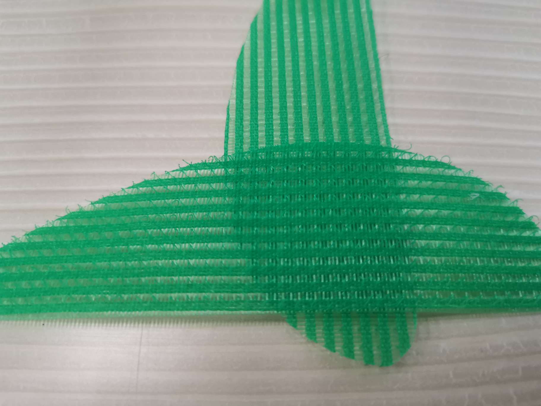 Leaf-shaped bangs are specially designed for ladies details Picture