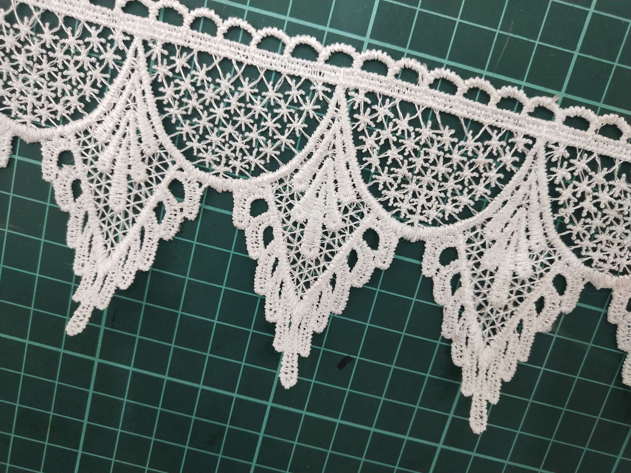 Grid leaf lace water-soluble lace high-quality clothing accessories details Picture