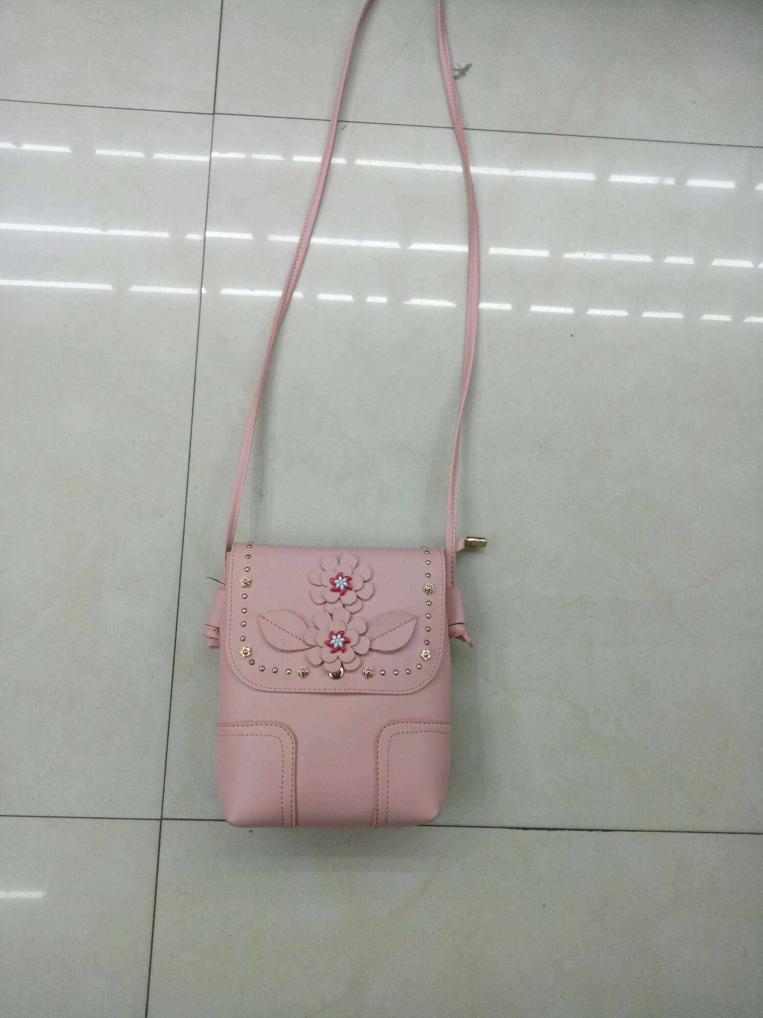 厚革单肩包斜挎包女士包时尚花朵小包包