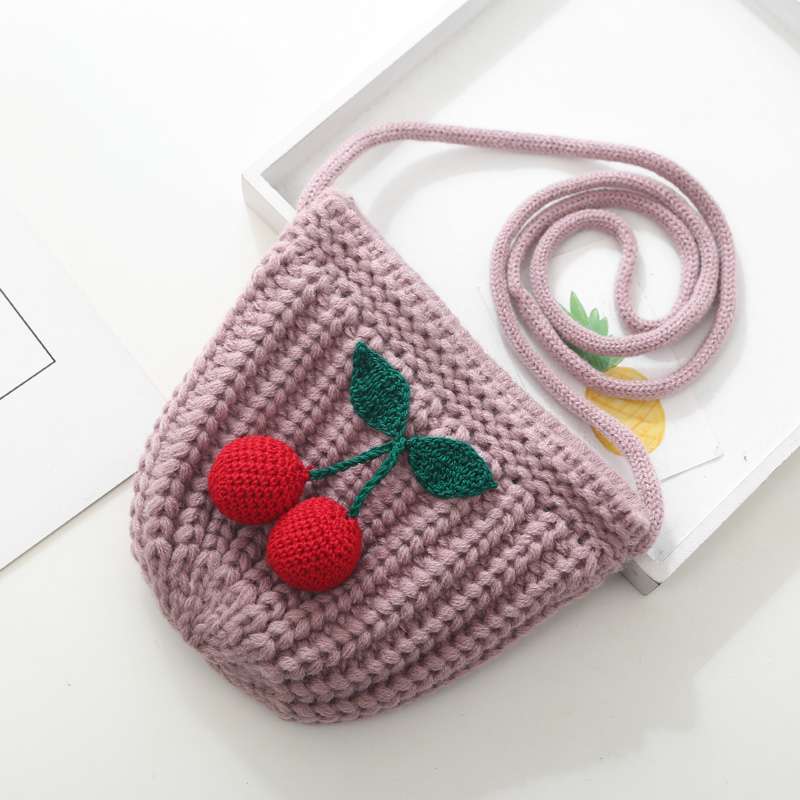 毛线儿童包包樱桃白底实物图