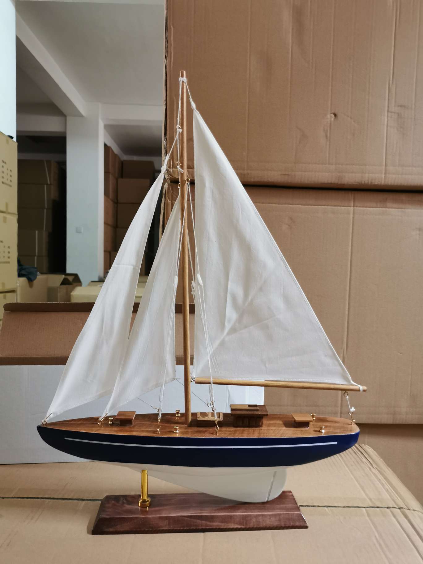 The sailboat 31 thumbnail