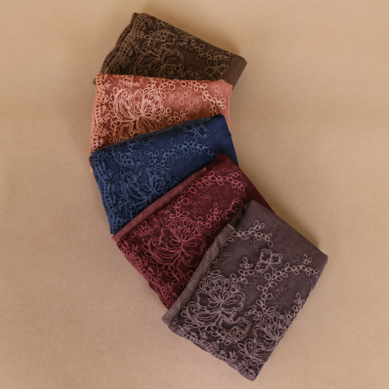 新款棉麻扎染围巾包头巾拼接蕾丝花边长围巾细节图