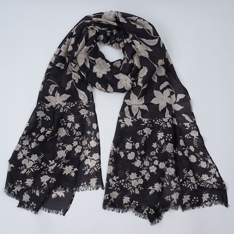 Ladies With Spring And Winter Style Fashion Embroidery Scarf