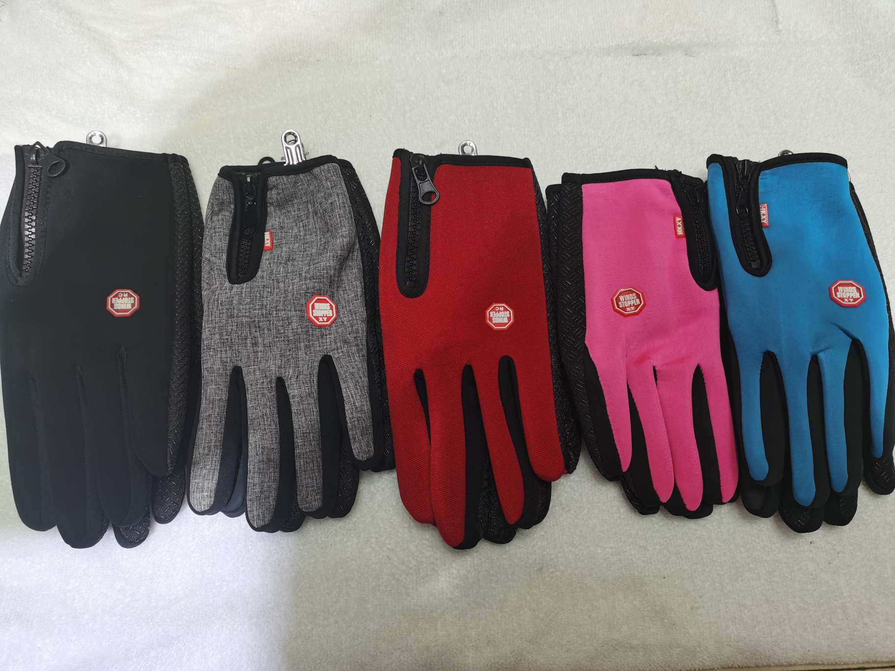 Sports cycling gloves