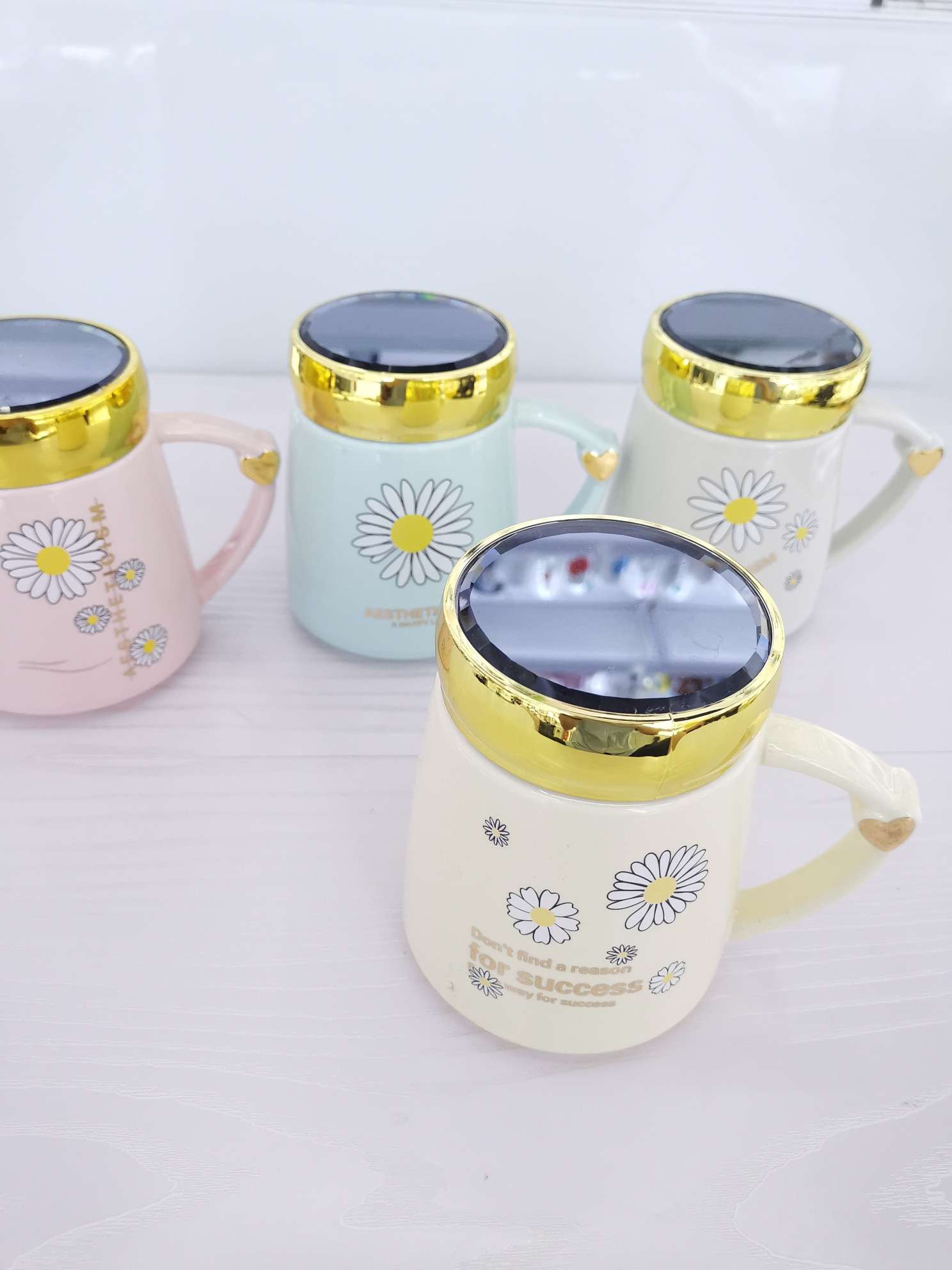 Heart-shaped handle colored glazed ceramic mirror cup, coffee cup, water cup undefined