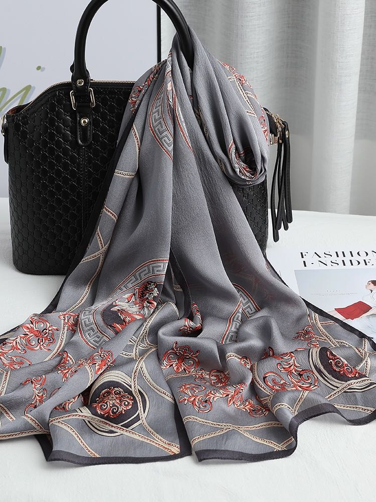 Ladies Everything With Spring And Autumn Style Fashion Atmosphere Classic Scarf