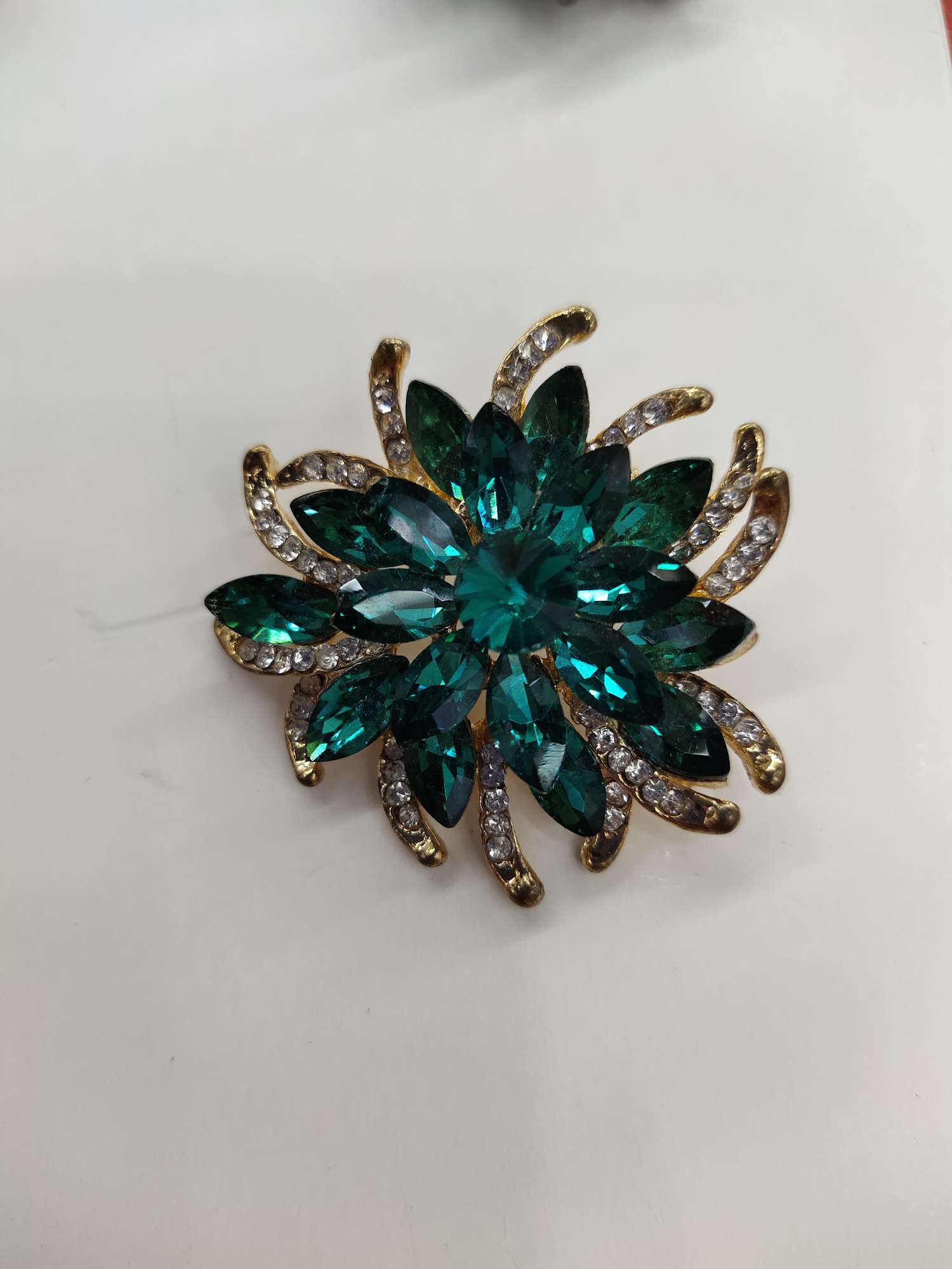Corsage 6