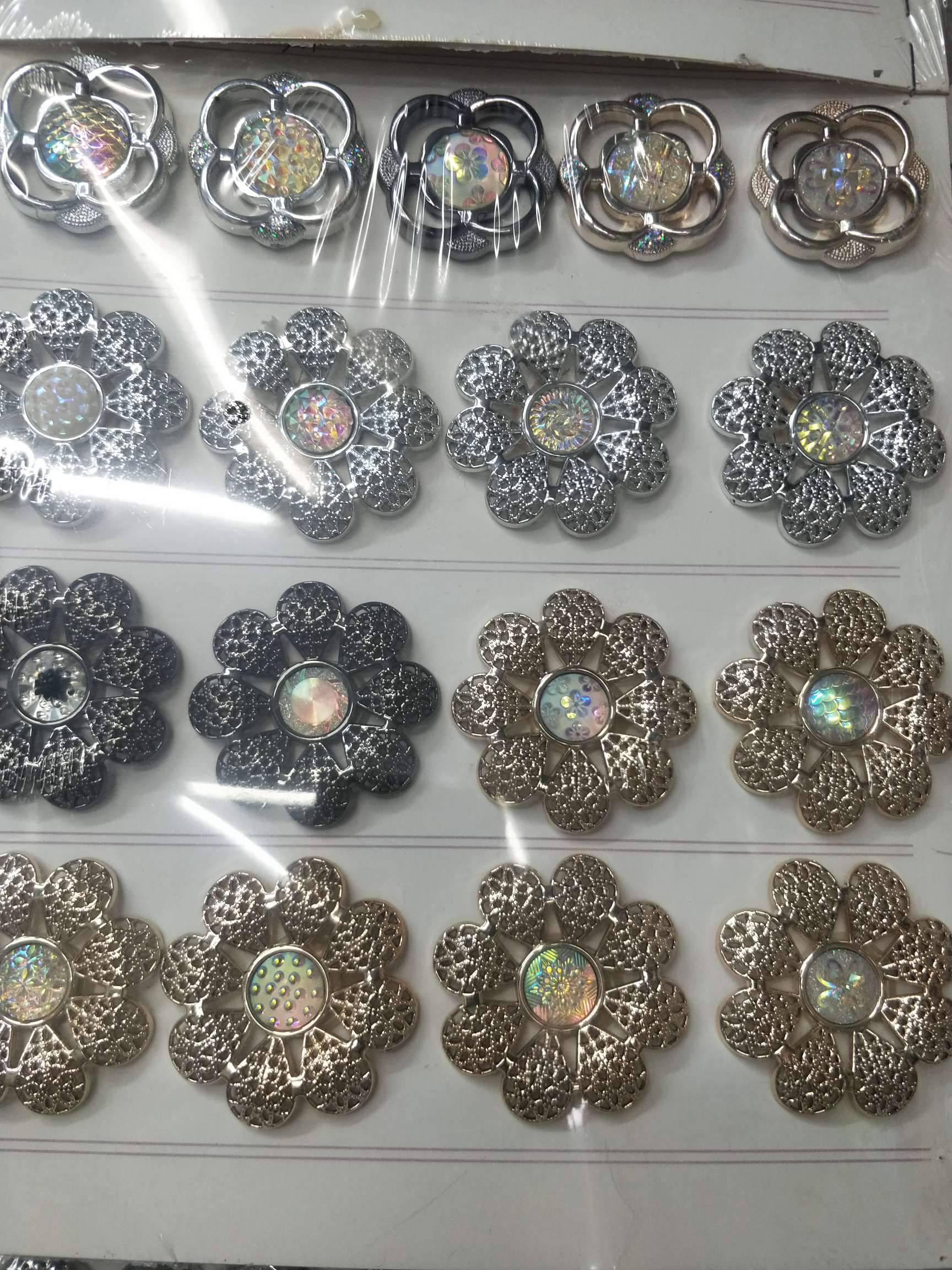 Plastic belt drill flowers thumbnail
