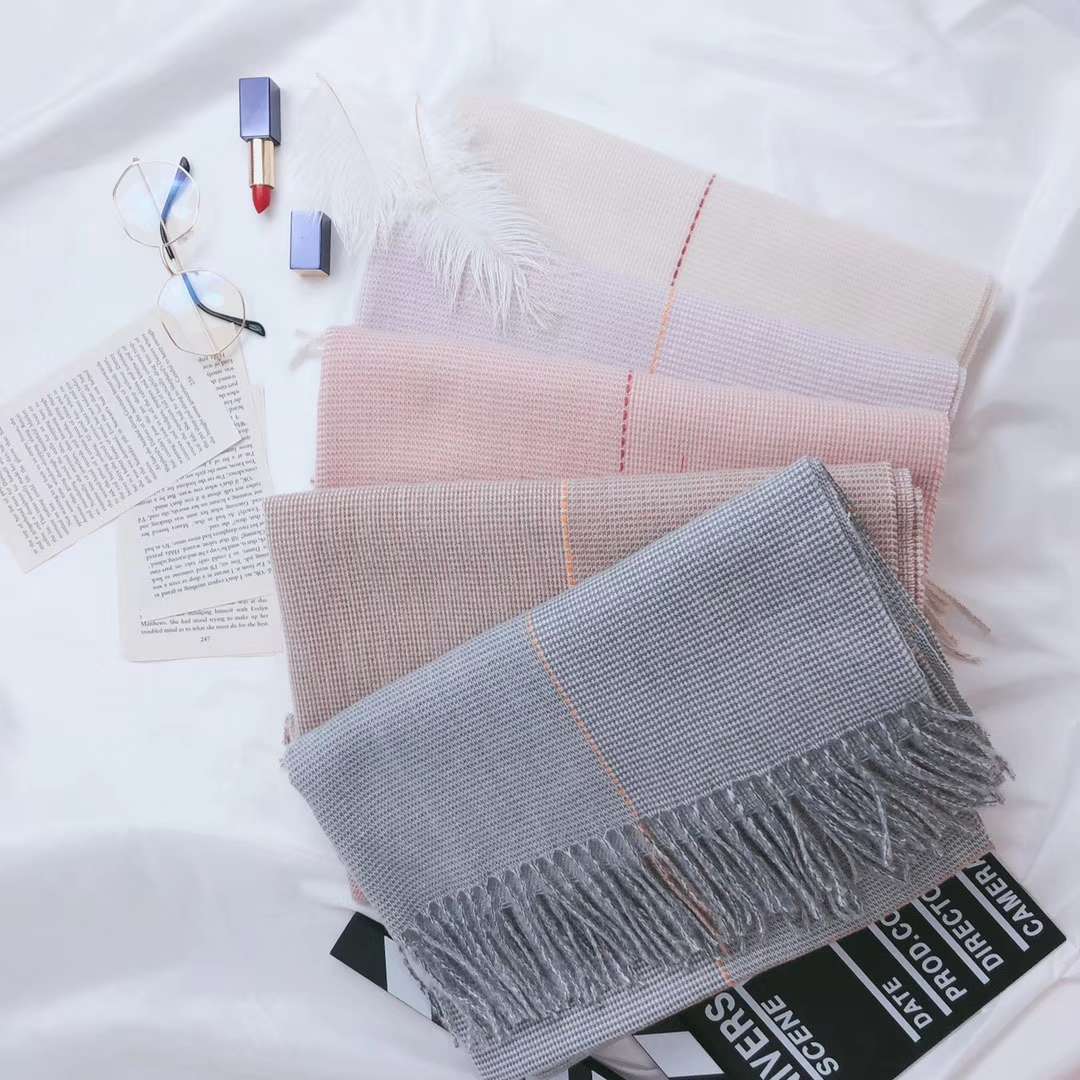 A Wide Cloth With A Fine Thousand-Bird Check details Picture