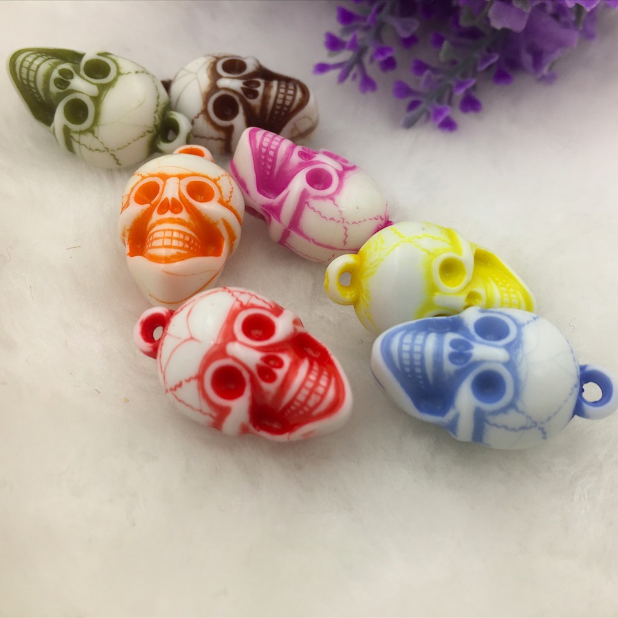 diy jewelry accessories, handcrafted material pendants ~ Colored acrylic skulls ~ Skull bead manufacturers Item Picture