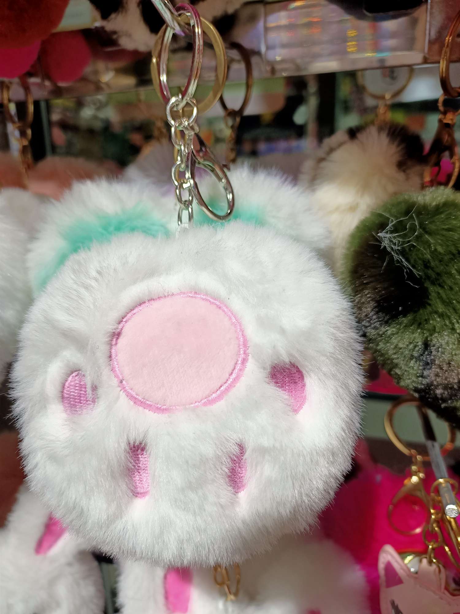 熊爪毛球钥匙扣挂件