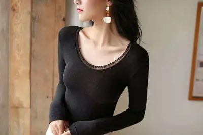 8987