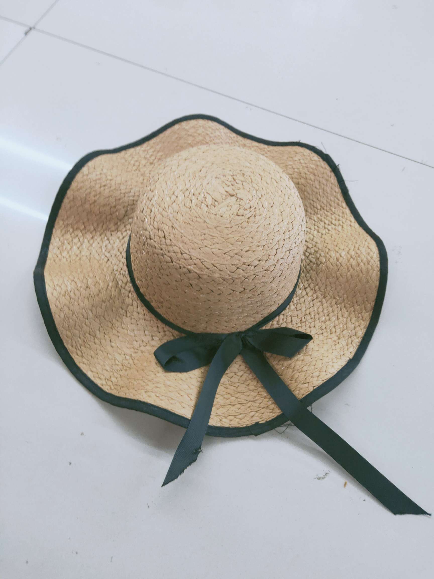 Seven-cornered cap
