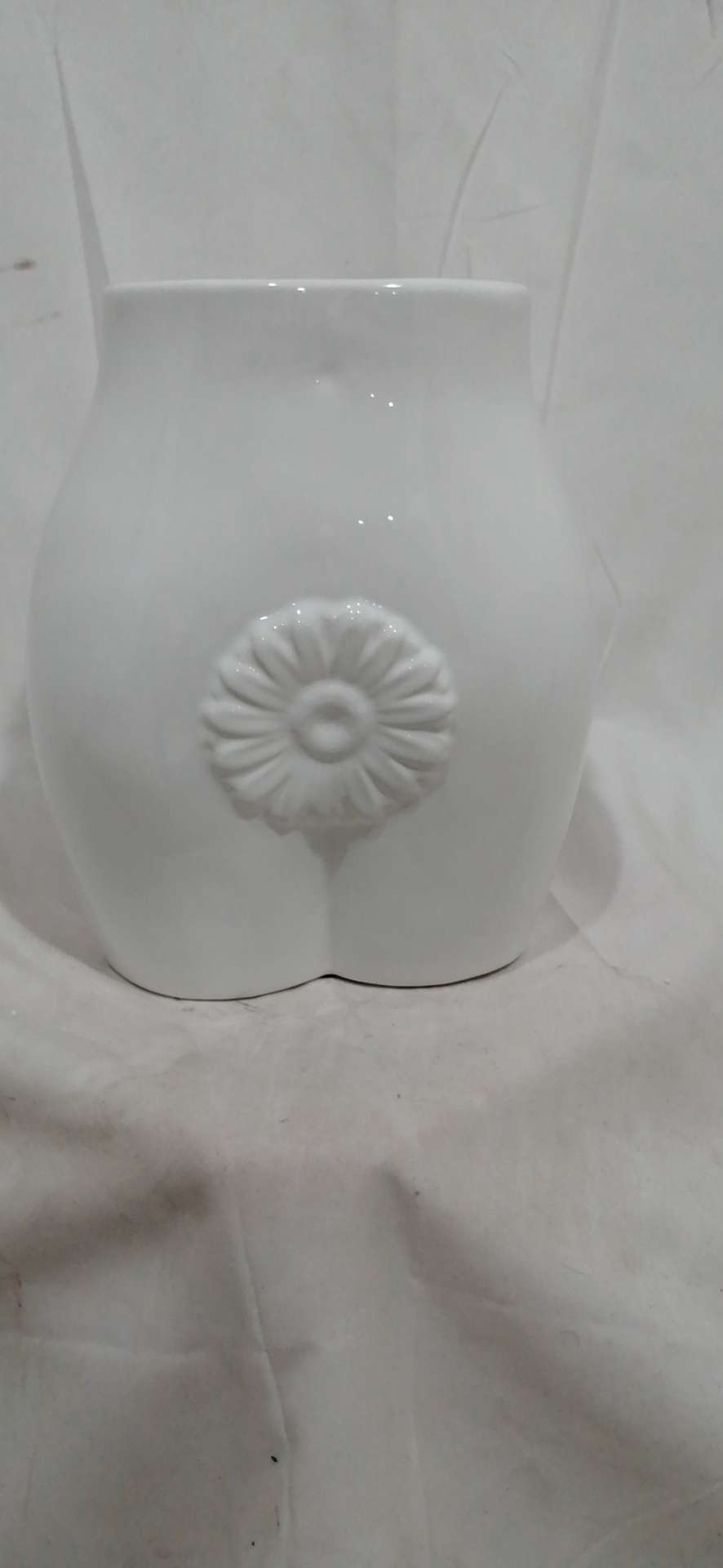Creative home decoration art ceramic ceramic vase, white art vase, height 24*20*16 details Picture