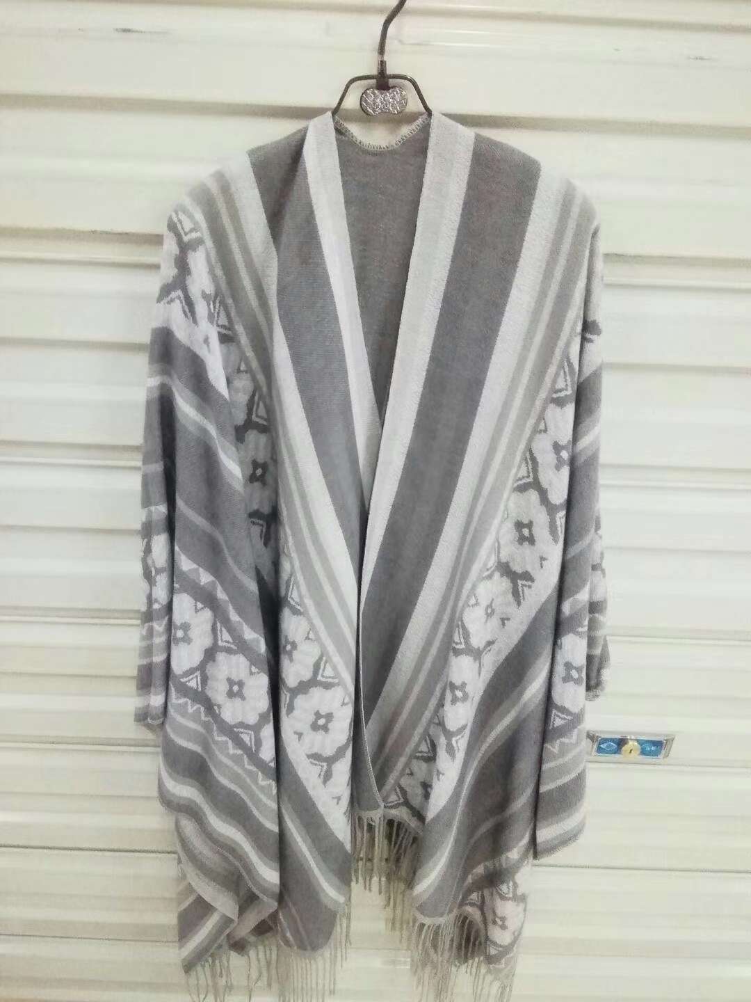Autumn And Winter Cape Item Picture