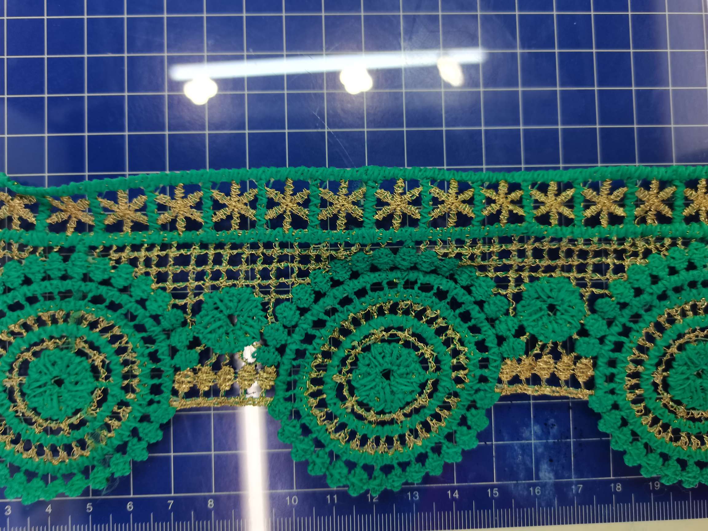 Colored thread and gold thread lace embroidery are available. Colored threads can be selected. Good quality and favorable price Application Scenario