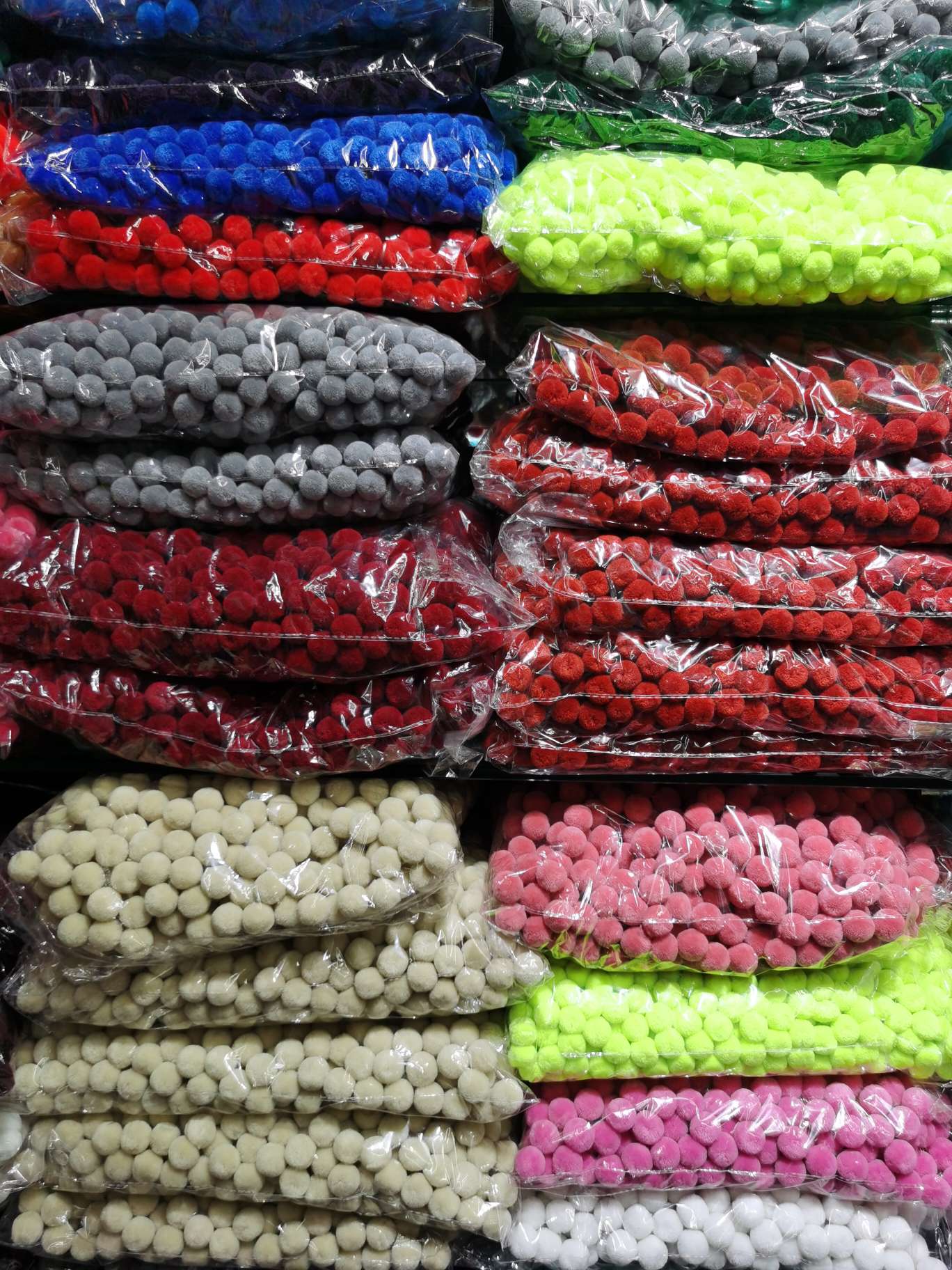 厂家直销现货开司米毛球 涤纶圆球杨梅球 创意手工diy毛球 服装工艺饰品材料配件批发产品图