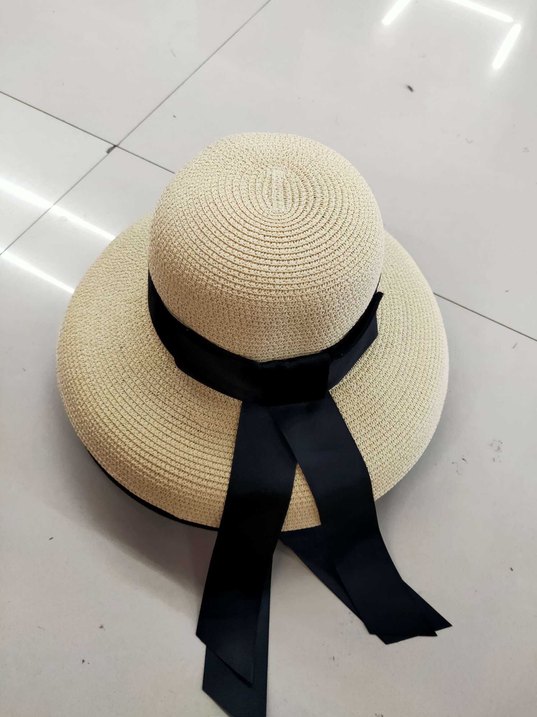 Ribbon lamp cap