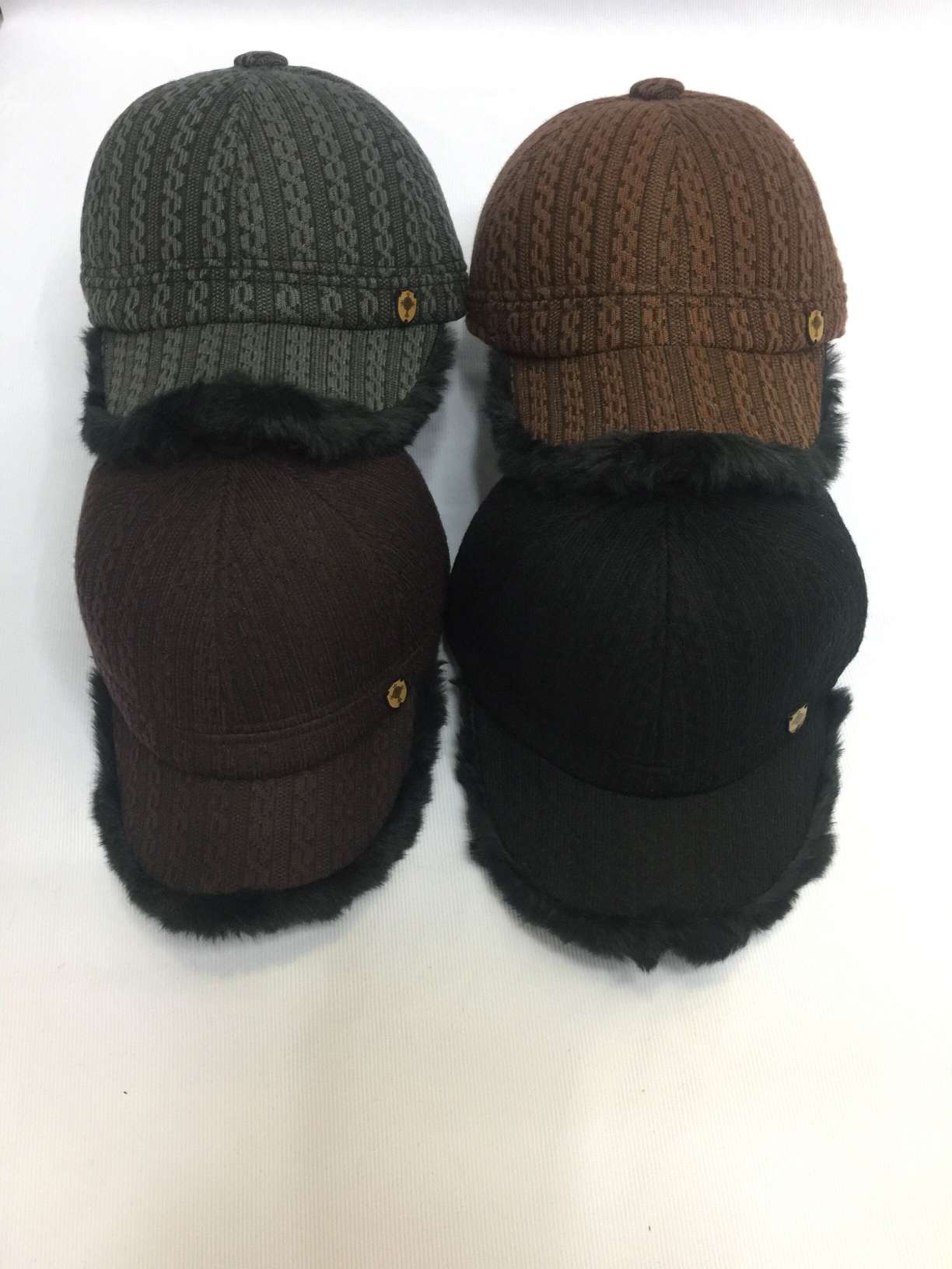 Baseball Cap With Wool And Fluffy