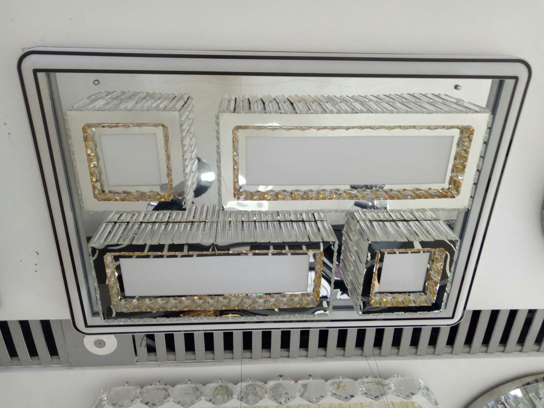 水晶灯客厅卧室灯LED吸顶灯简约现代时尚智能