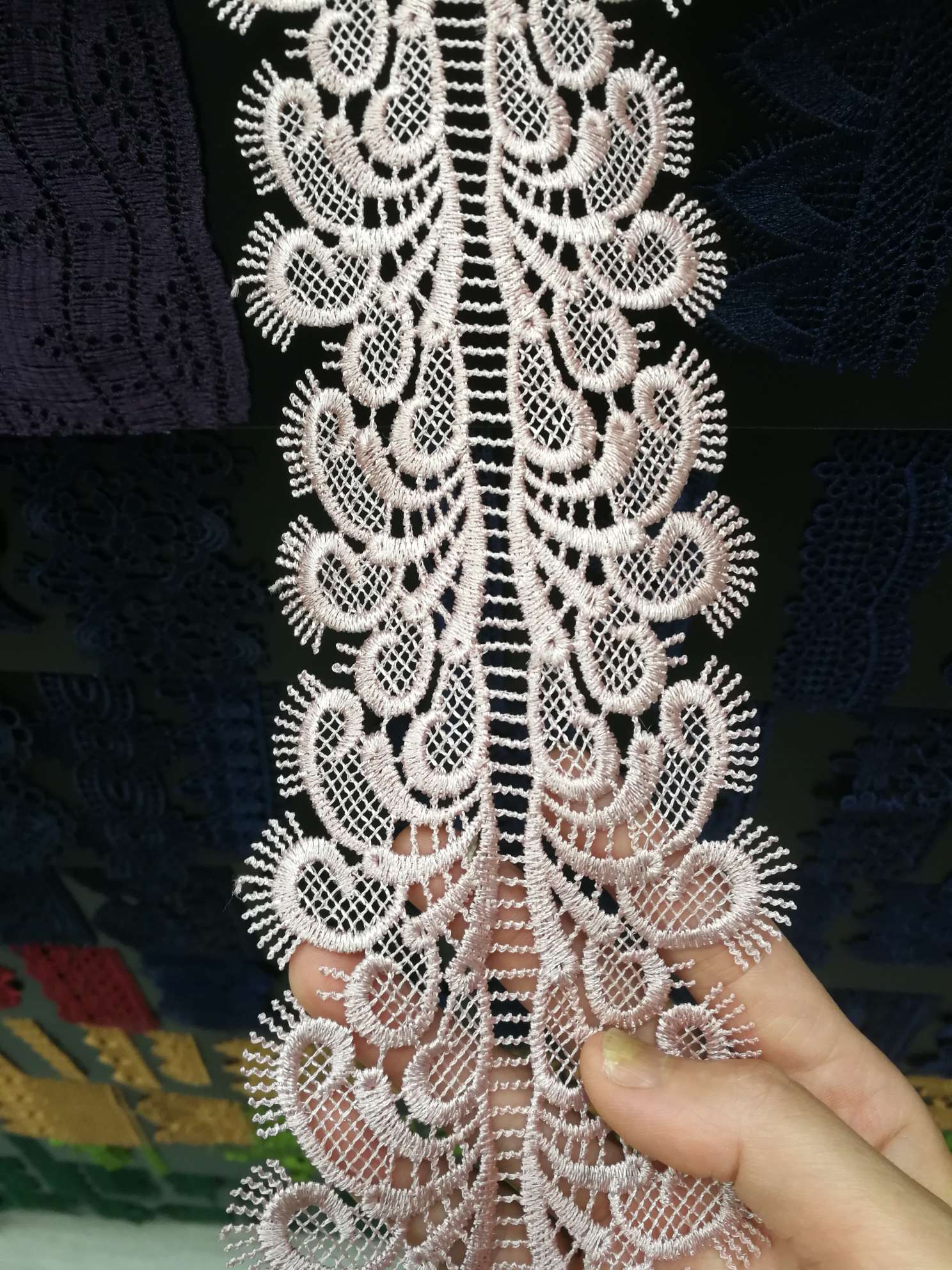 Manufacturers Supply Symmetrical Eyelash Lace Style Water Soluble Embroidery Lace King 40226 At A Low Price Application Scenario