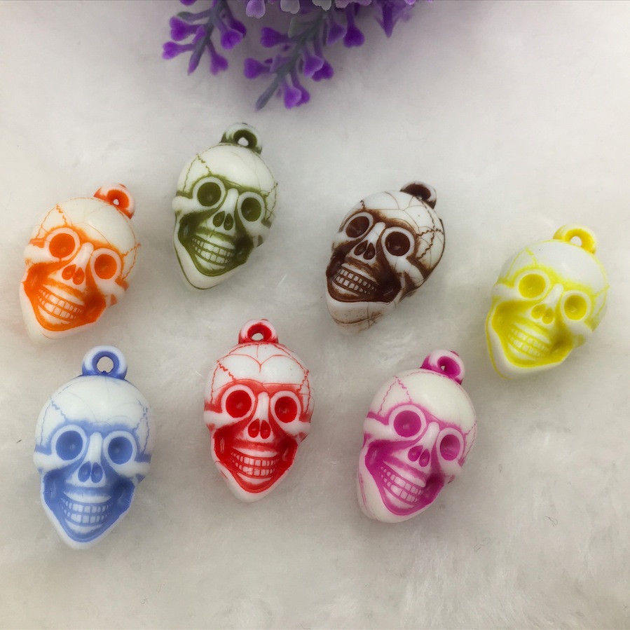 diy jewelry accessories, handcrafted material pendants ~ Colored acrylic skulls ~ Skull bead manufacturers undefined
