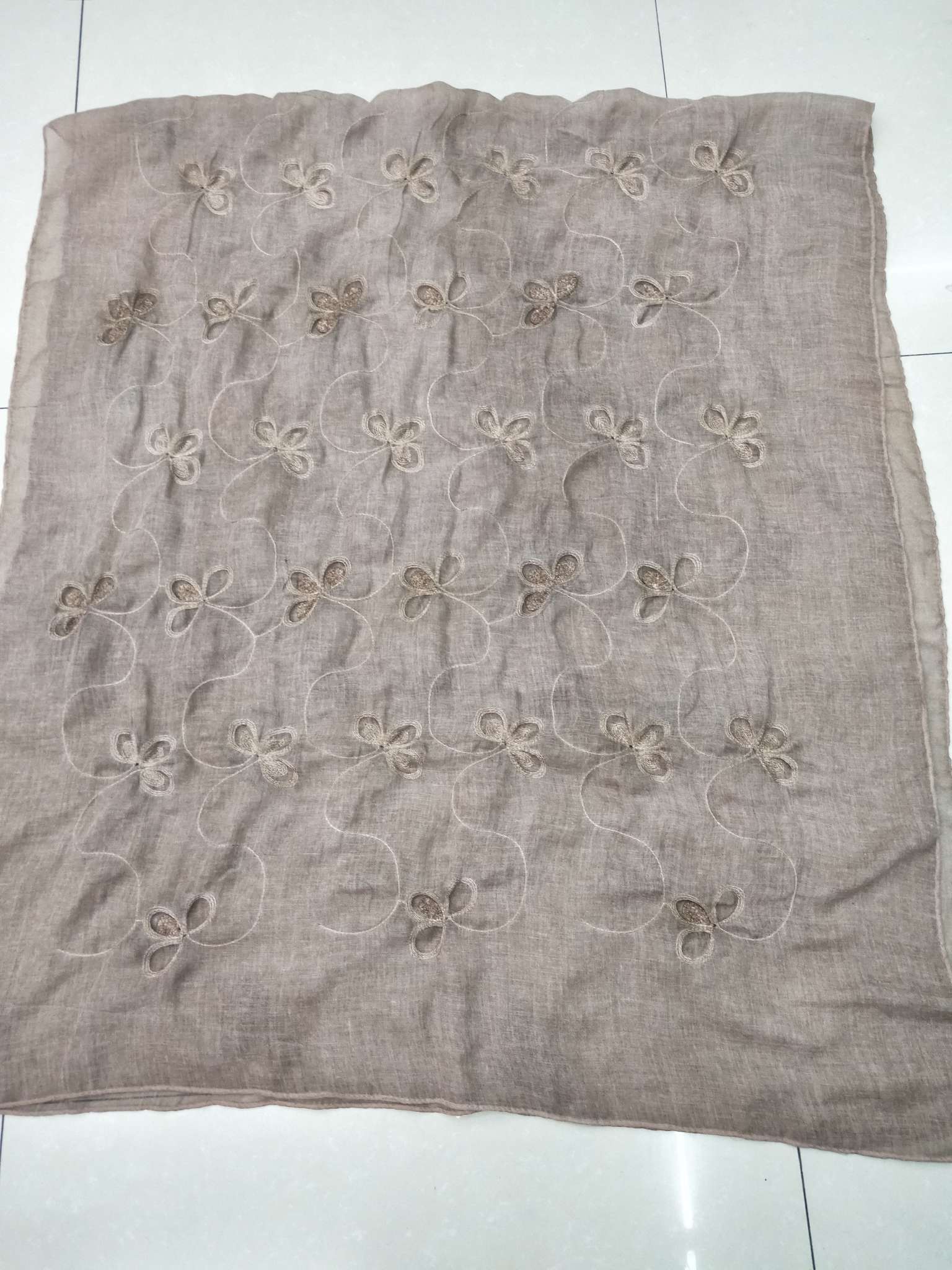 Stained Embroidered Headscarf 10 Application Scenario