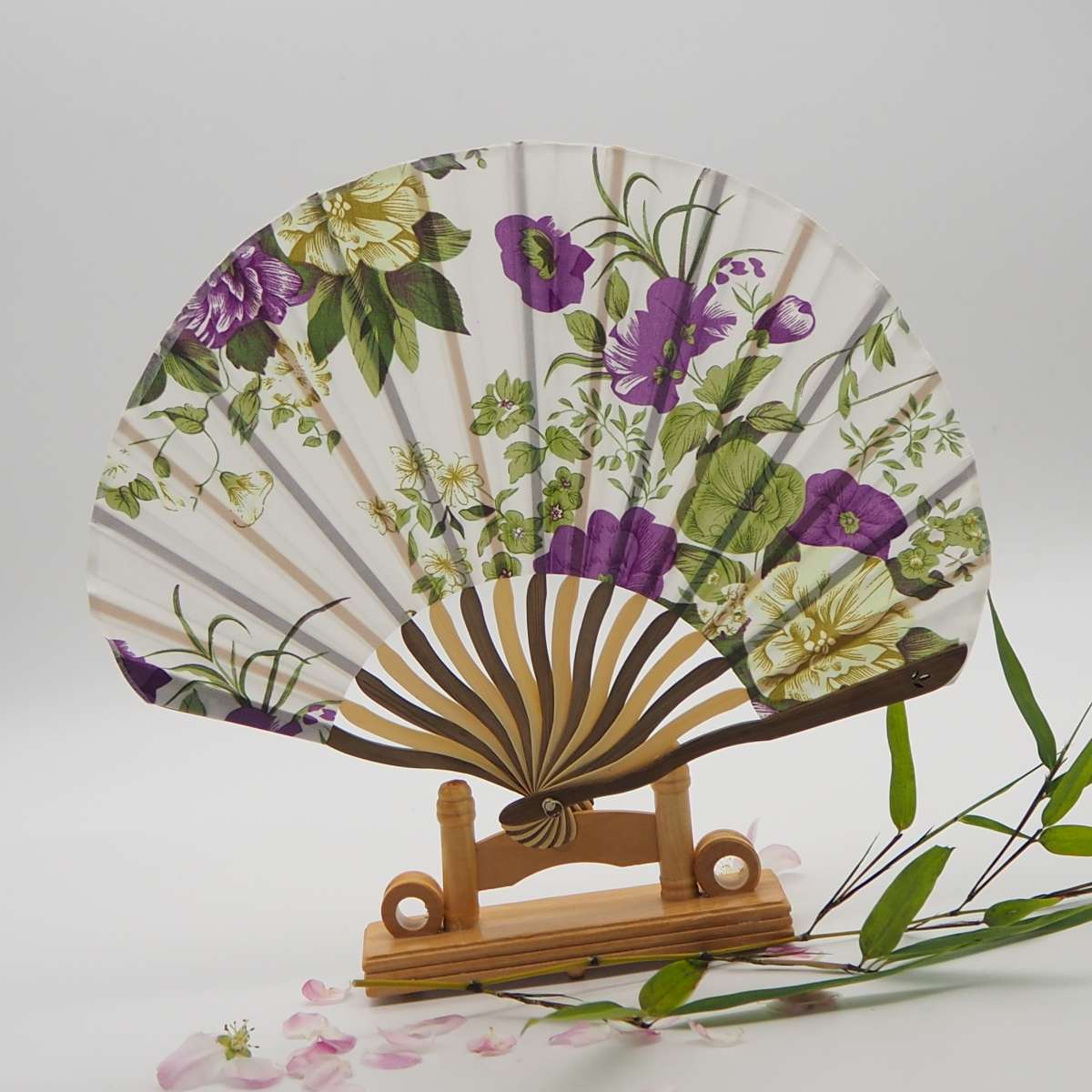 Wooden craft knife fan thumbnail
